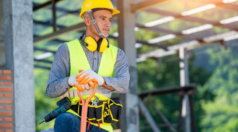 Professional gutter cleaning in Rhome, TX